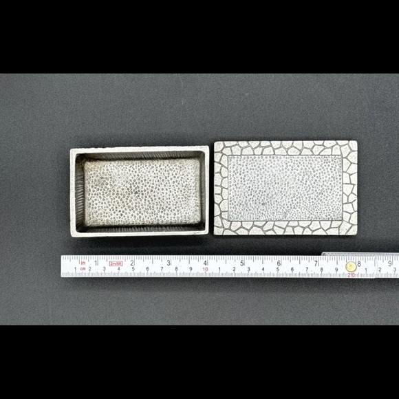 Ashtray and Cigarette Holder Pewter Vintage Rare Embossed Stone/Hen Holon/Israel - Picture 13 of 16